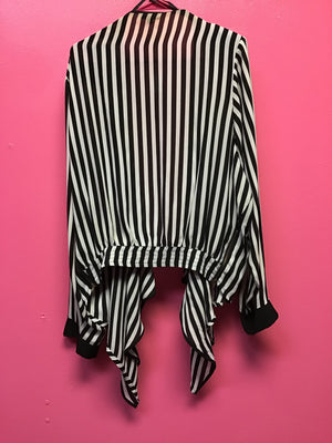Black&White Stripe - Closets of Curves